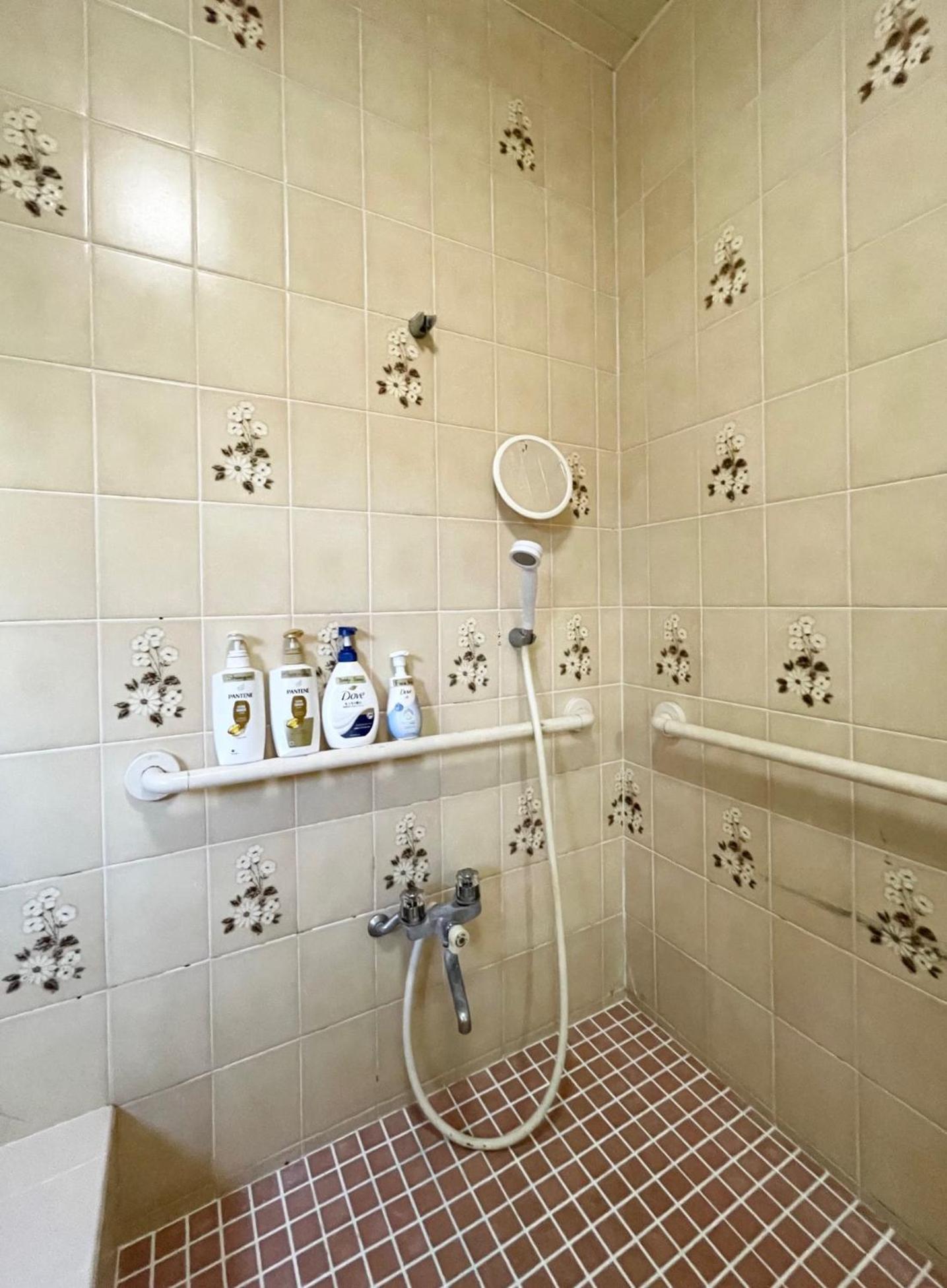 Guest House MEETS Okayama Bagian luar foto