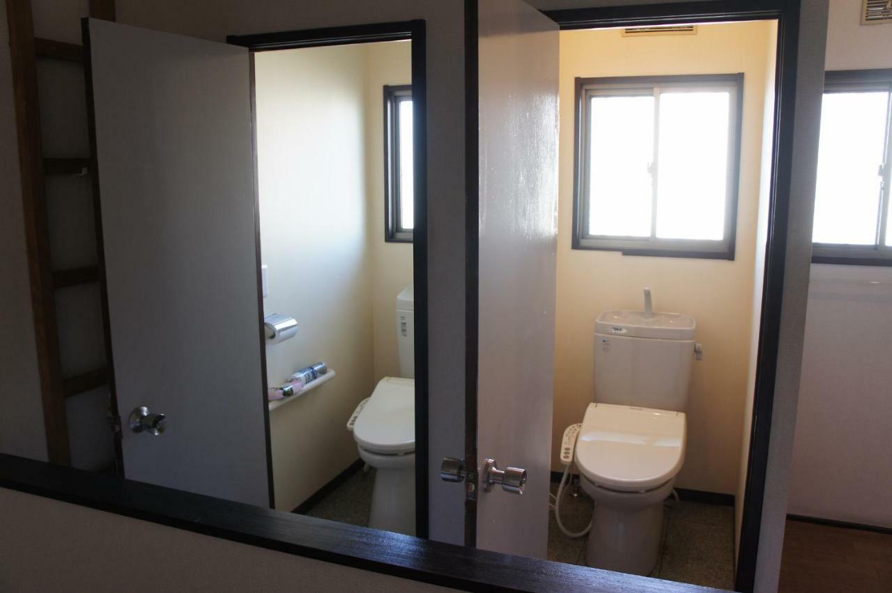 Guest House MEETS Okayama Bagian luar foto